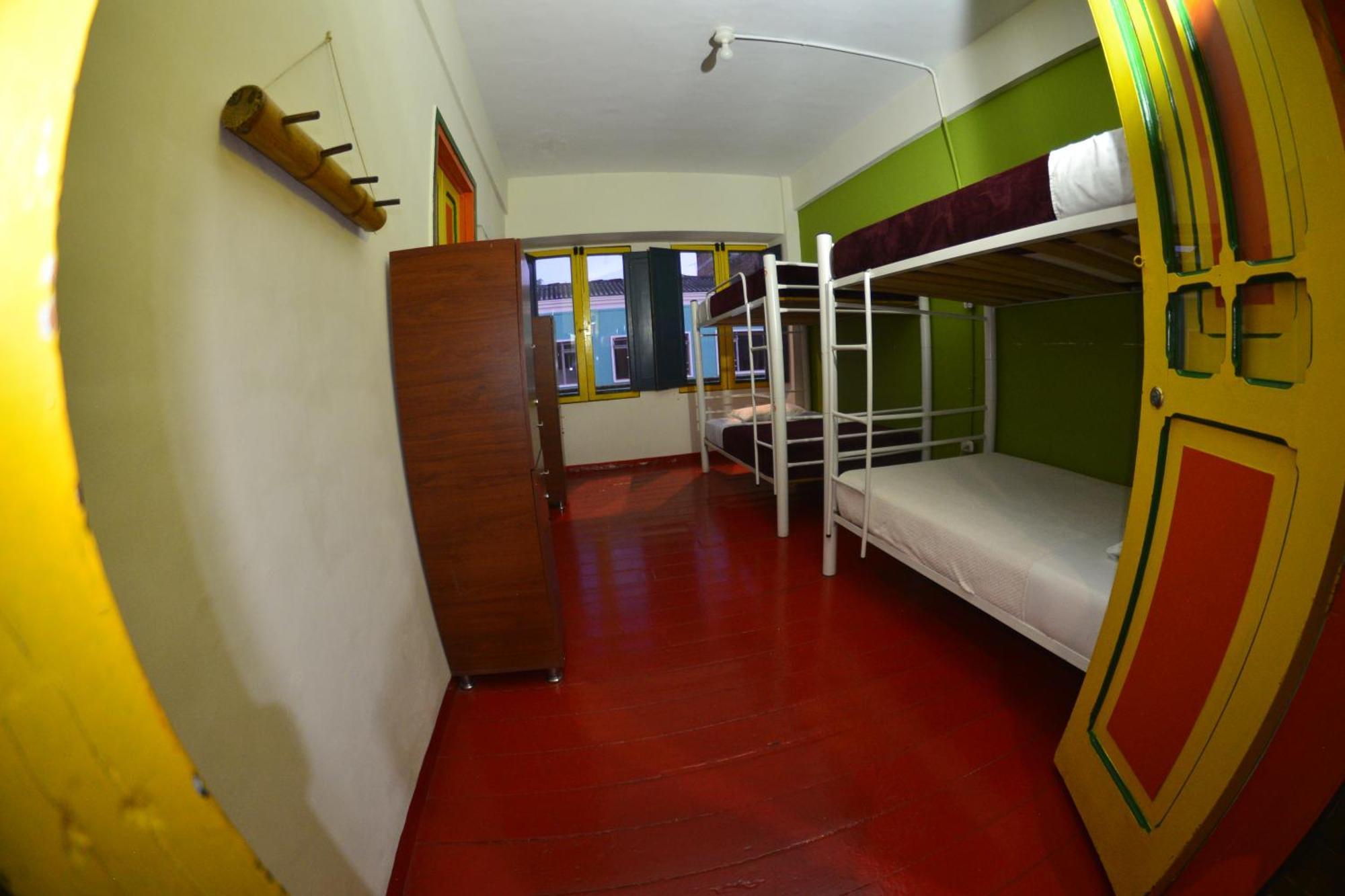 Golden Frog Manizales Hostel Exterior foto